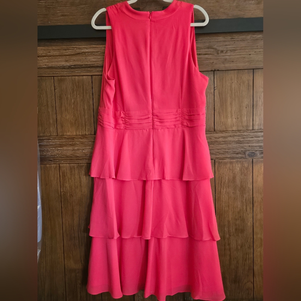 Jessica Howard Tiered Ruffled Midi Dress - Picture 4 of 4